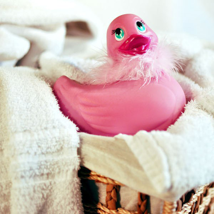 i-rub-my-duckie-paris