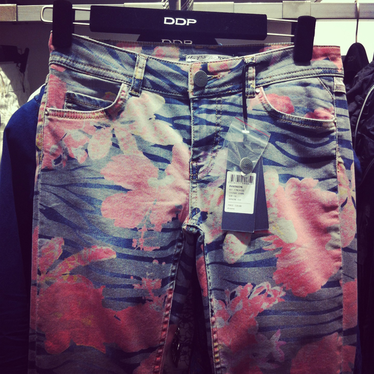jeans_fleurs_zebre_ddp