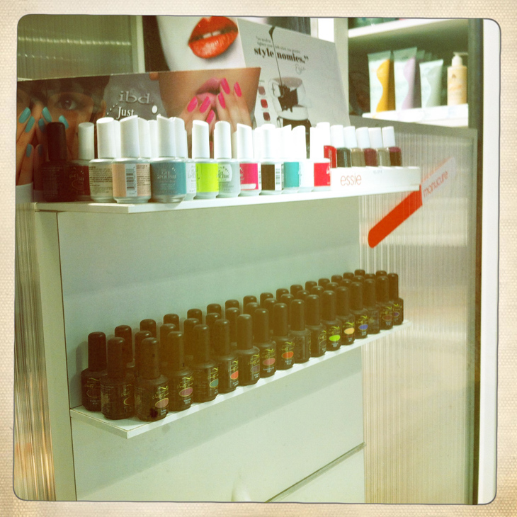 sens-unique-nantes-vernis-semi-permanent