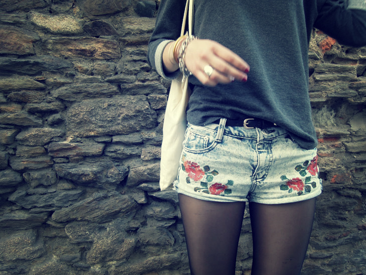 3_short_roses_choies