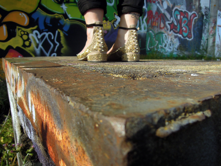 10_chaussures_dore_zara