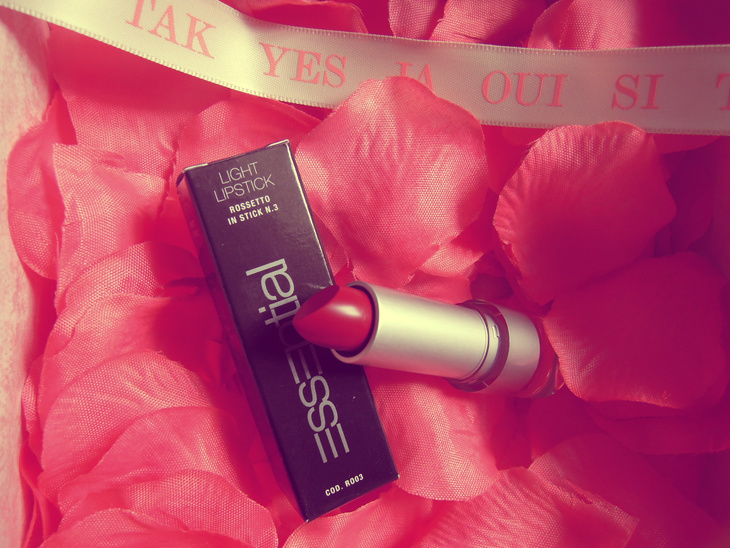 rouge_levres_essential