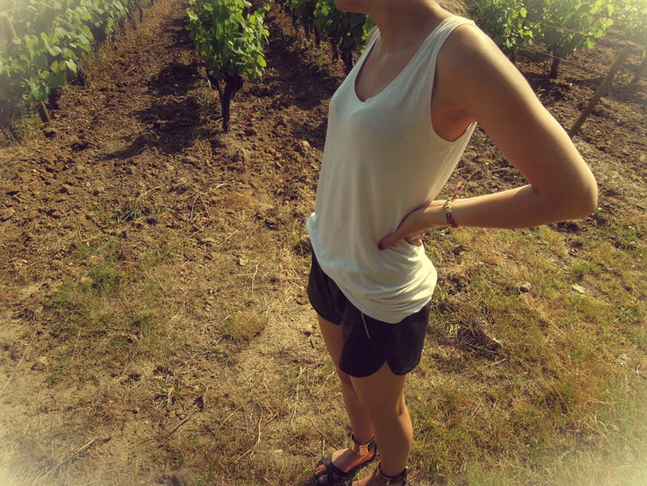 3_debardeur_share_female