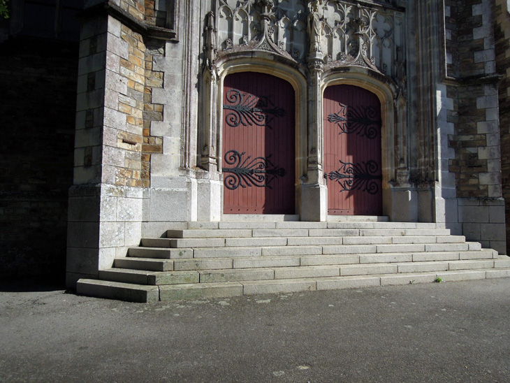 4_eglise_rouans_film_le_grand_chemin