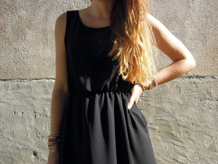 4_robe_noire_sapotille