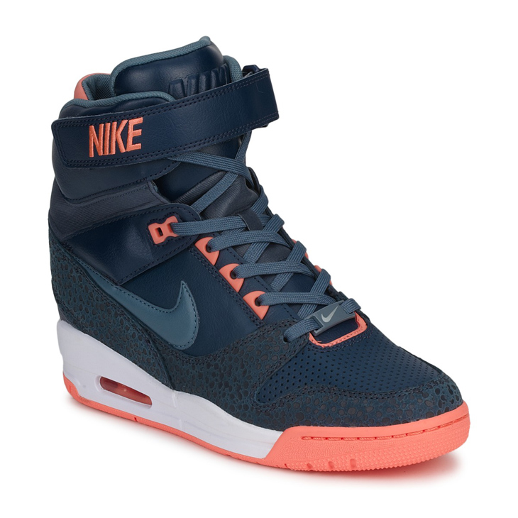 baskets_compensees_nike_air_revolution