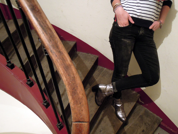 3_jean_slim_noir_gris_levis_boots_acne_pistol_silver