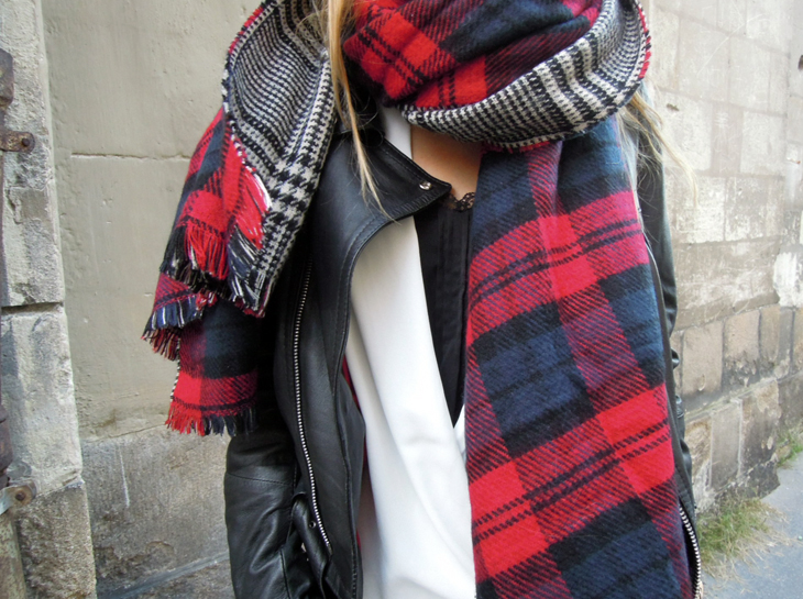 4_maxi_echarpe_tartan_zara