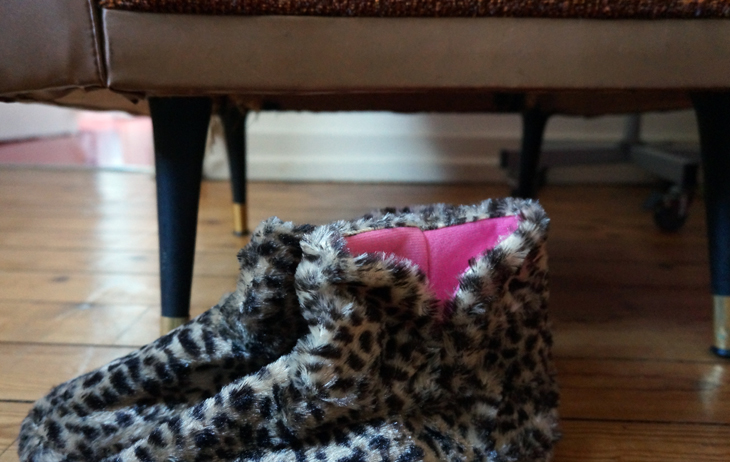 5_chaussons_leopard_tati