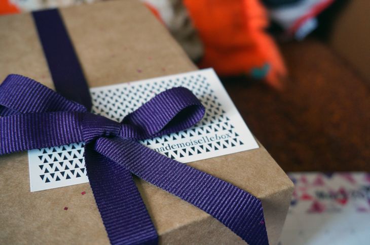 1_mademoiselle_box_fevrier_pretty_purple