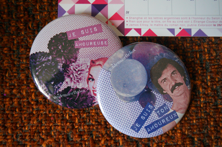 2_mademoiselle_box_fevrier_pretty_purple_badges