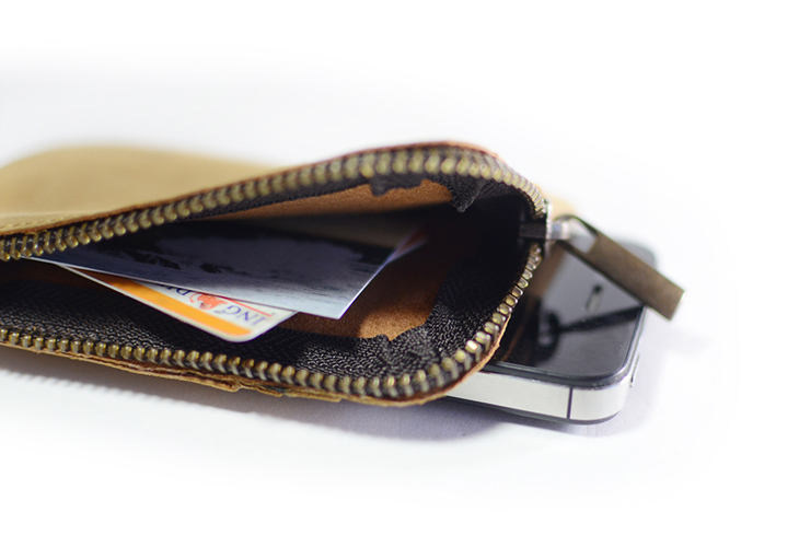 7_pochette_cuir_carte_iphone_Kjore_Project
