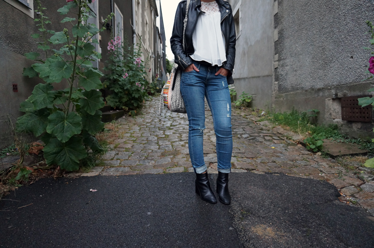 2_look_blog_mode_blouse_dentelle_crochet_zara_perfecto_cuir_vintage