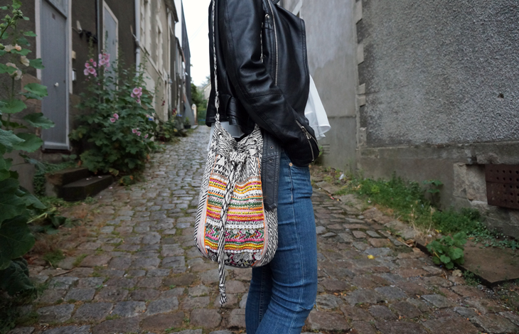 3_look_blog_mode_blouse_dentelle_crochet_zara_perfecto_cuir_vintage