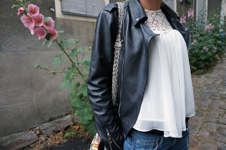 4_look_blog_mode_blouse_dentelle_crochet_zara_perfecto_cuir_vintage