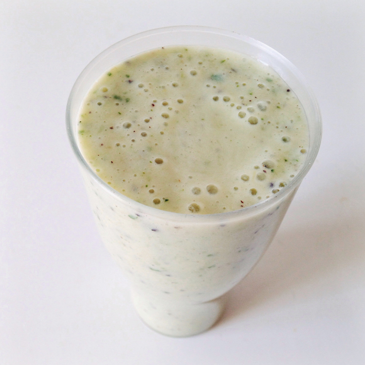 6_smoothie_lait_soja_vanille_banane_kiwi_roquette_hgraines_chia