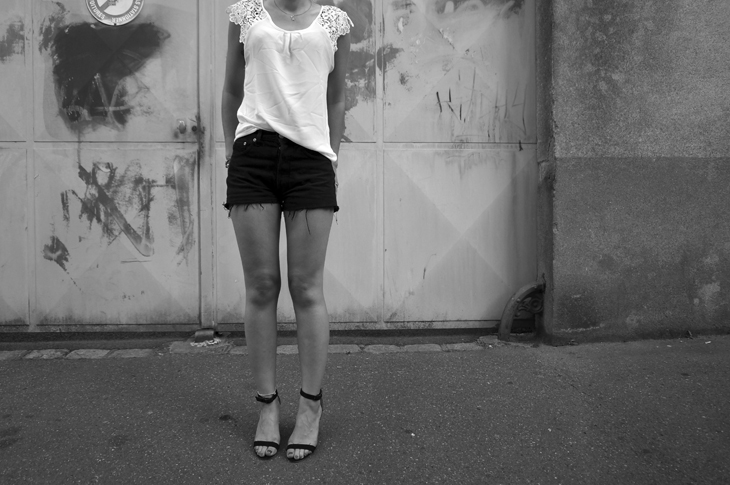 1_look_blog_mode_short_levis_noir