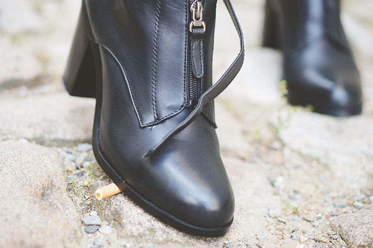10_look_blog_mode_perfecto_vintage_cuir_robe_dentelle_boohoo_boots_noires