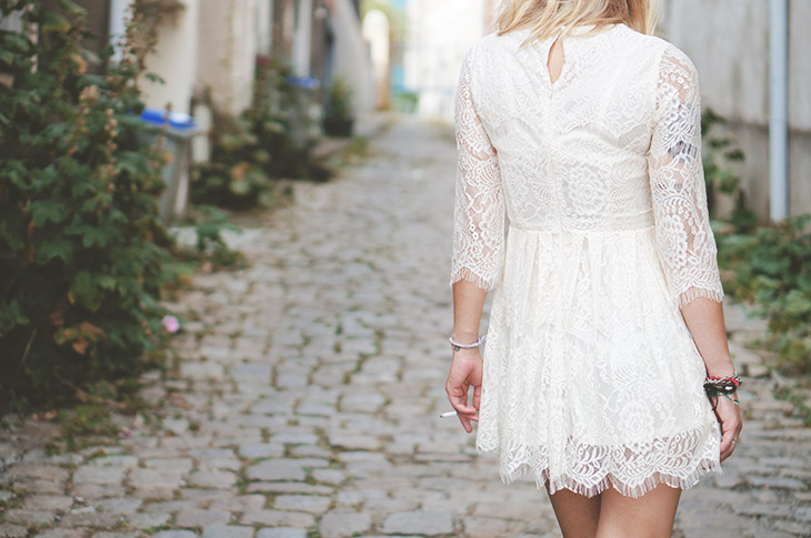 6_look_blog_mode_perfecto_vintage_cuir_robe_dentelle_boohoo_boots_noires