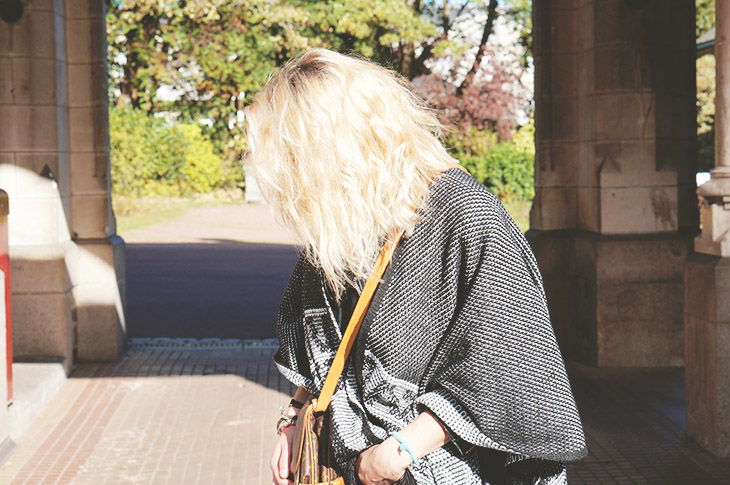 10_look_blog_mode_poncho_new_look_boyfriend_jean_gap_sac_saumur_louis_vuitton