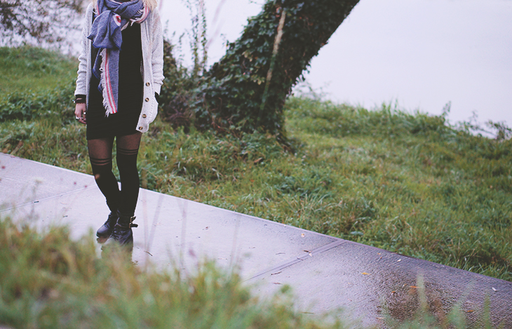 2_look_blog_mode_nantes_robe_sheinside_boots_motardes_jonak