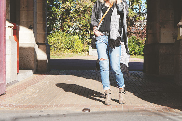 3_look_blog_mode_poncho_new_look_boyfriend_jean_gap_sac_saumur_louis_vuitton
