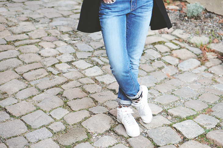 7_look_blog_mode_manteau_laine_cos_boyfriend_jean_j_brand_sweat_hm_saumur_louis_vuitton