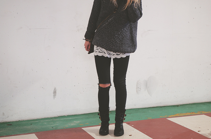 11_look_blog_mode_pull_eleven_paris_tunique_robe_dentelle_sac_mohekann_boots_jonak