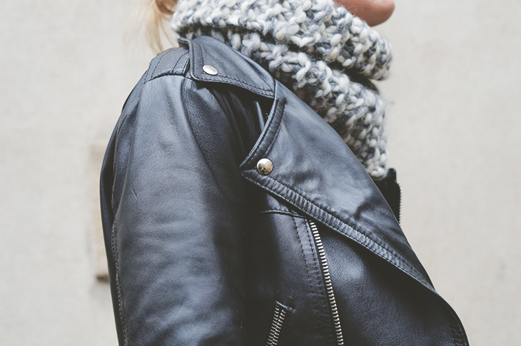 12_look_blog_mode_legging_cuir_shine_blossom_adidas_top_ten_zebre_sac_mohekann