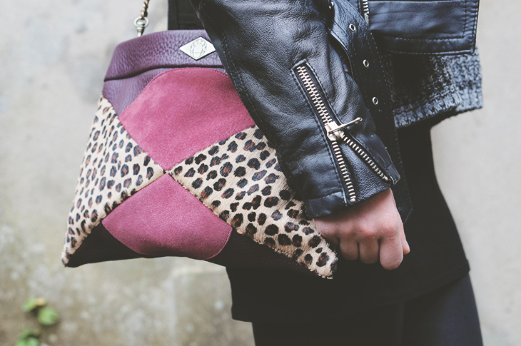 13_look_blog_mode_legging_cuir_shine_blossom_adidas_top_ten_zebre_sac_mohekann