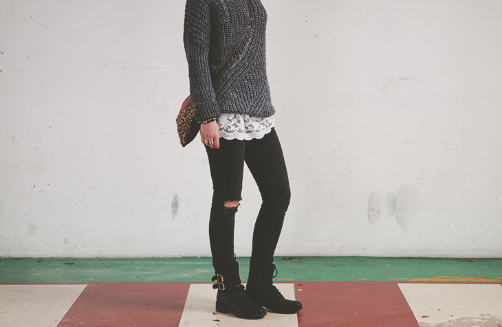 2_look_blog_mode_pull_eleven_paris_tunique_robe_dentelle_sac_mohekann_boots_jonak