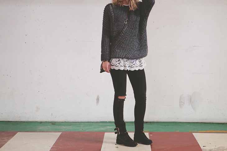 4_look_blog_mode_pull_eleven_paris_tunique_robe_dentelle_sac_mohekann_boots_jonak