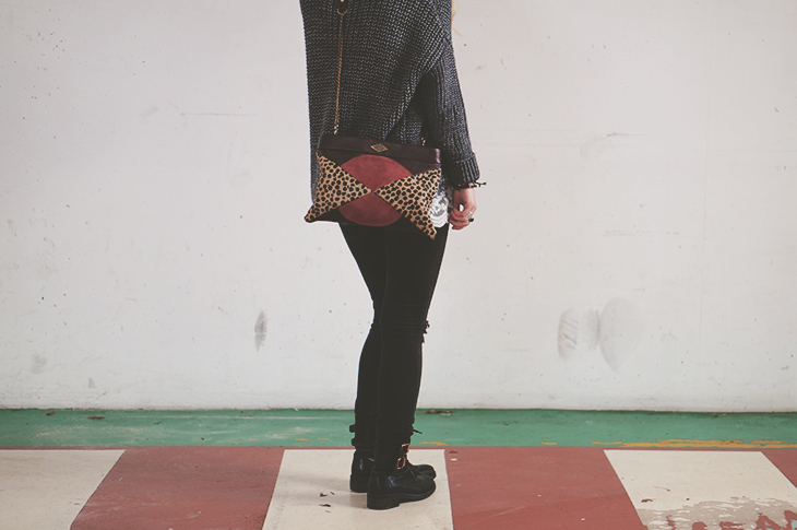 8_look_blog_mode_pull_eleven_paris_tunique_robe_dentelle_sac_mohekann_boots_jonak