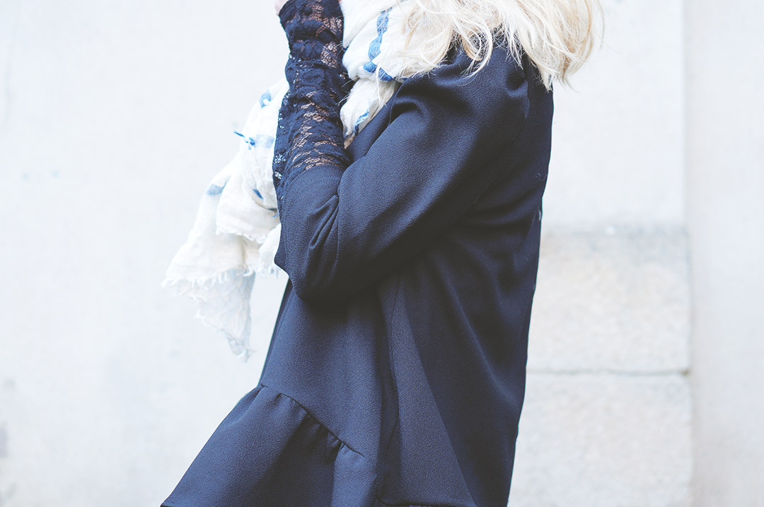 11_look_blog_mode_topeplum_pretty_wire_dentelle_zara_motarde_tamaris