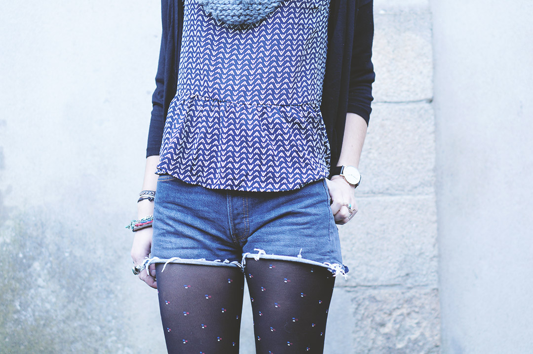 4_look_blog_mode_blouse_peplum_hm_trendy_chale_collants_gambettes_box_ines_fressange