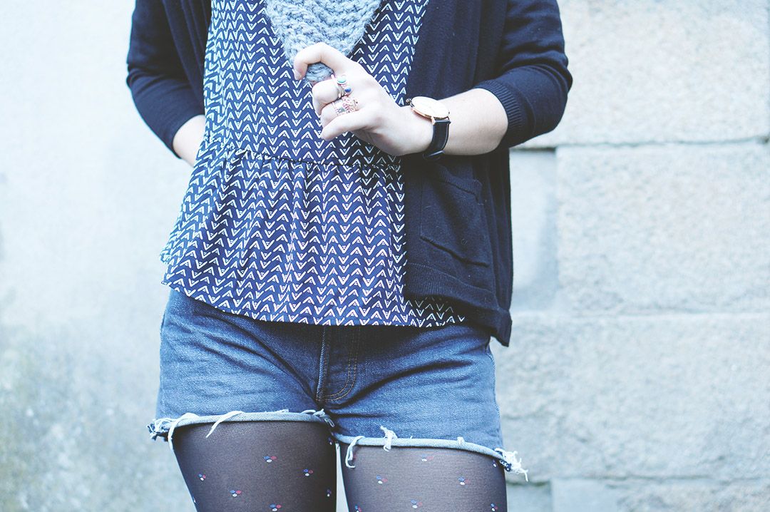 6_look_blog_mode_blouse_peplum_hm_trendy_chale_collants_gambettes_box_ines_fressange