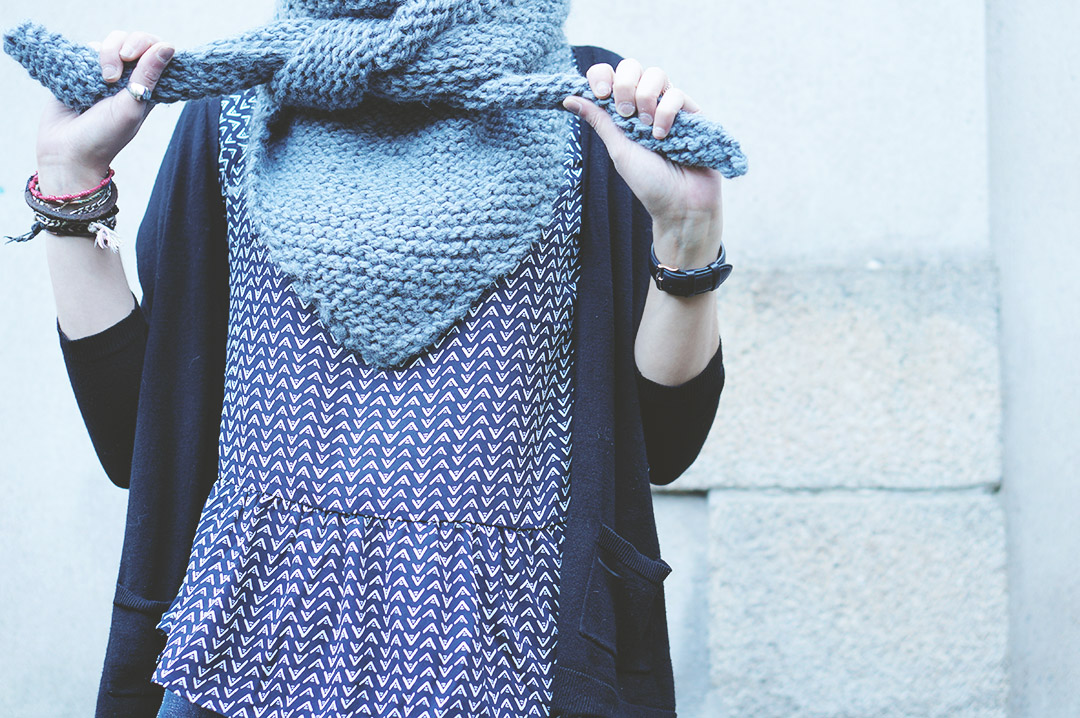 7_look_blog_mode_blouse_peplum_hm_trendy_chale_collants_gambettes_box_ines_fressange