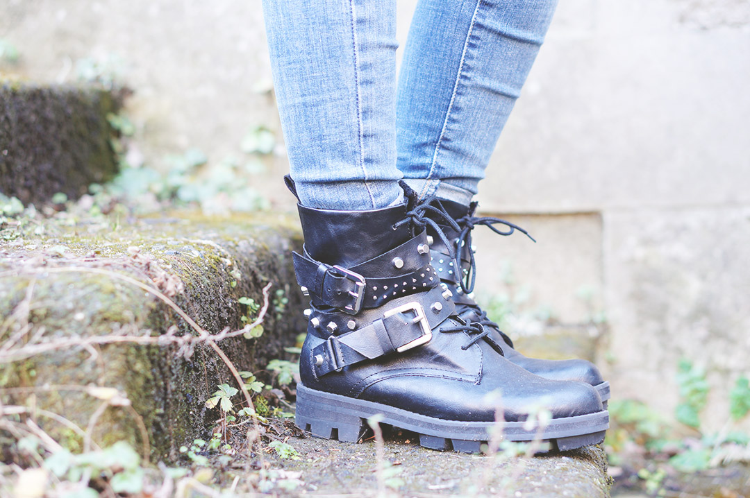 7_look_blog_mode_topeplum_pretty_wire_dentelle_zara_motarde_tamaris