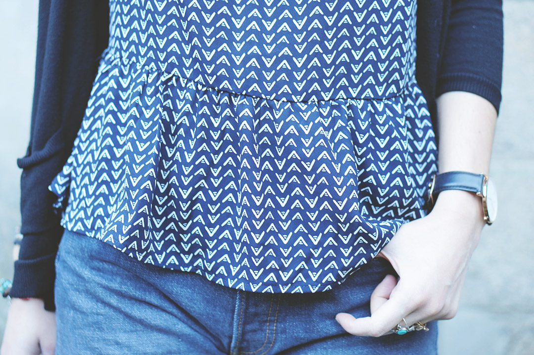 8_look_blog_mode_blouse_peplum_hm_trendy_chale_collants_gambettes_box_ines_fressange