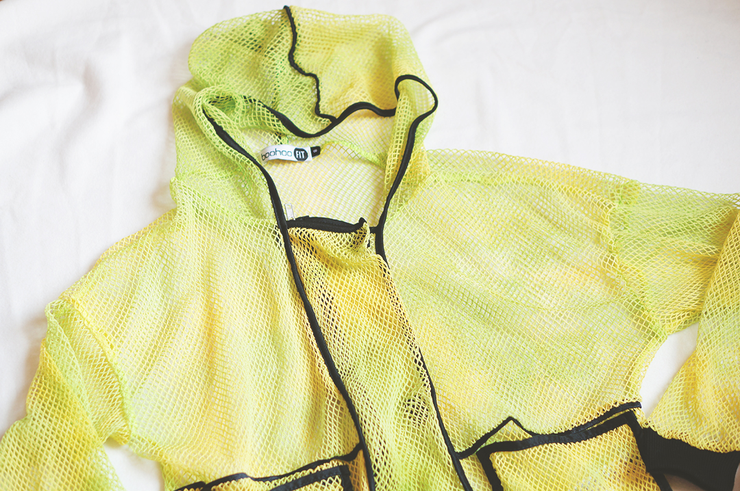 2_vetements_sport_boohoo