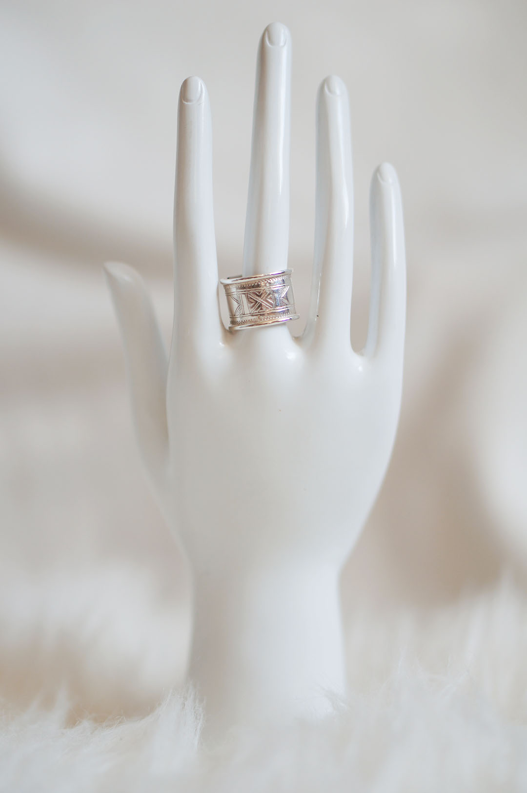 3_concours_bague_ethnique_karuni