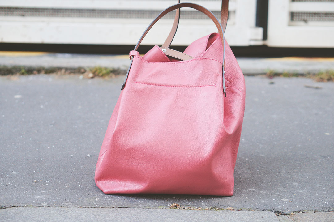 9_look_blog_mode_nantes_blouse_jaune_hm_boots_leopard_eram_sac_cabas_turano_cruise_corail_clarks_collier_merci_maman