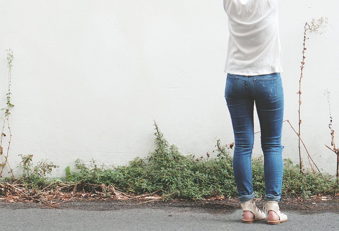 2_look_blog_mode_jean_hm_sandales_lacees_nude_boohoo