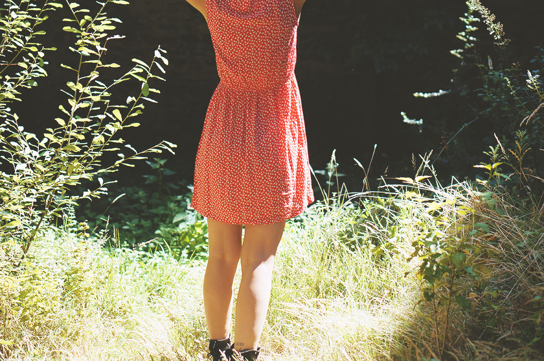 2_look_blog_mode_robe_fleur_best_mountain_boots_coco_abricot