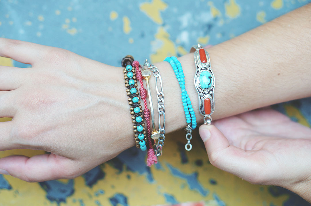 6_look_blog_mode_mode_talensac_le_tiecar_bracelet_ethnique_karuni