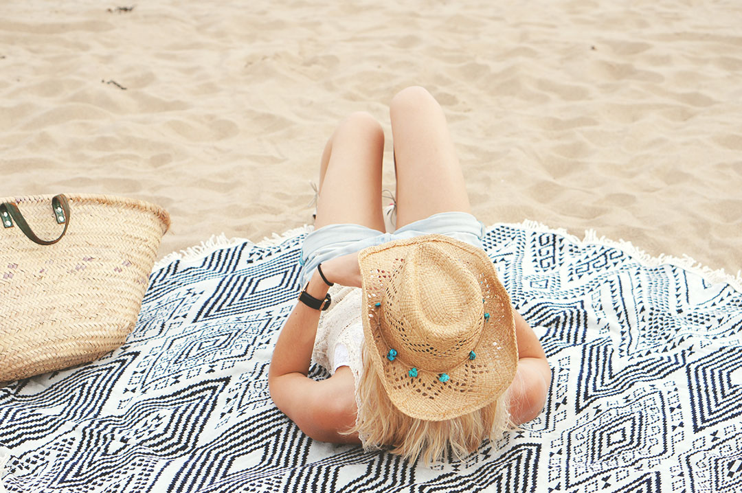 6_look_blog_mode_serviette_plage_ronde_surania_boohoo