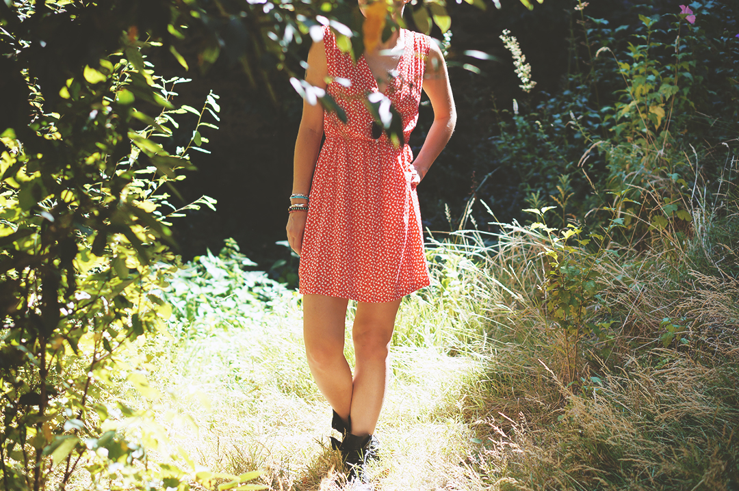 7_look_blog_mode_robe_fleur_best_mountain_boots_coco_abricot