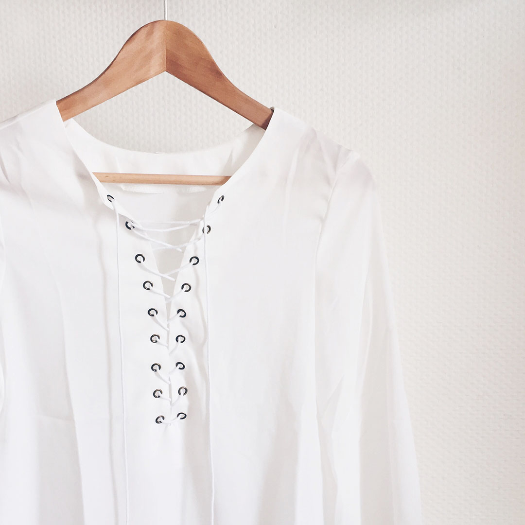 4_tee_shirt_lacets_sheinside