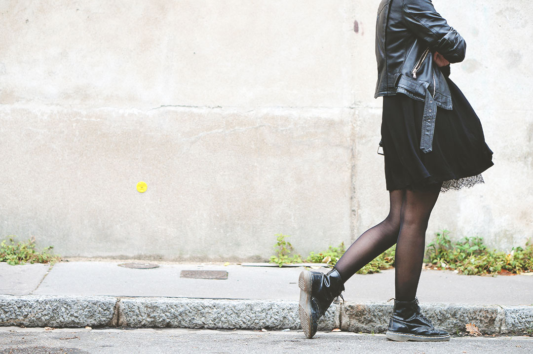 4_look_blog_mode_asos_evil_twin_dr_martens