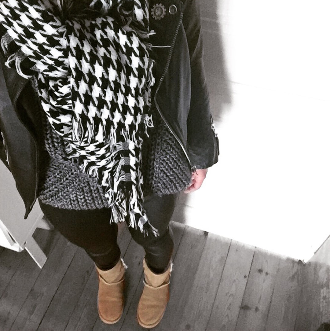 5_look_blog_mode_legging_cuir_shine_blossom_pull_eleven_paris_echarpe_sheinside